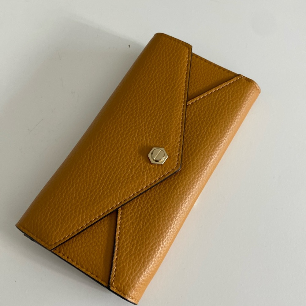Aldo trifold wallet tan  7x3.5